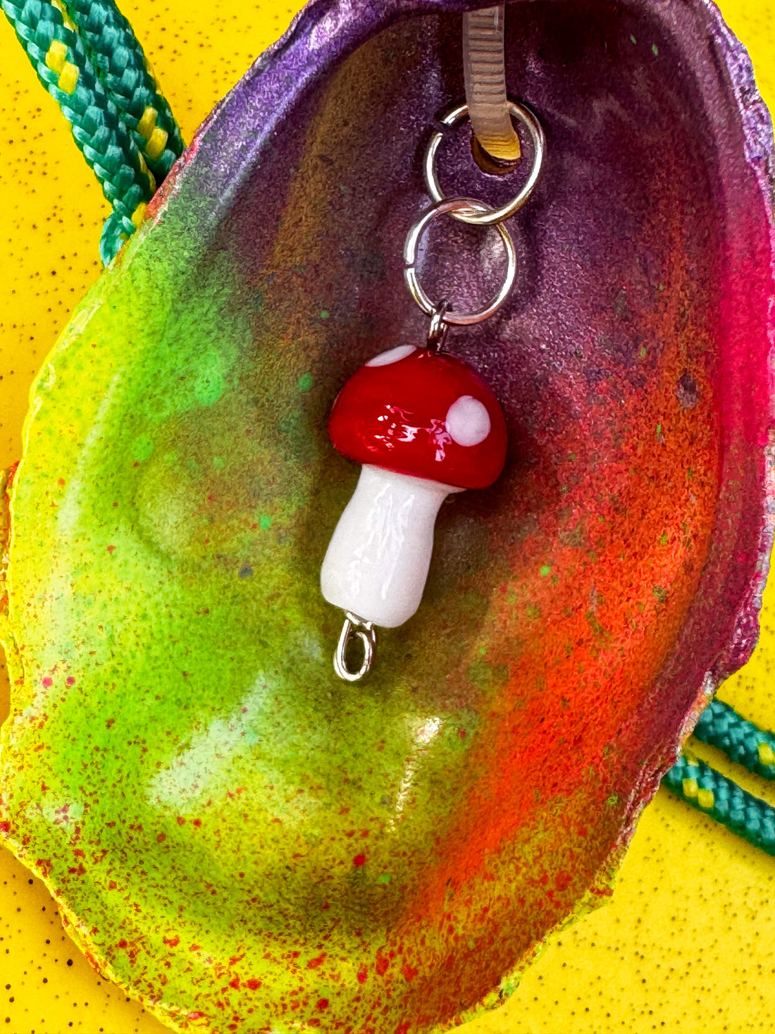Jungle Shell Necklace - Mushroom