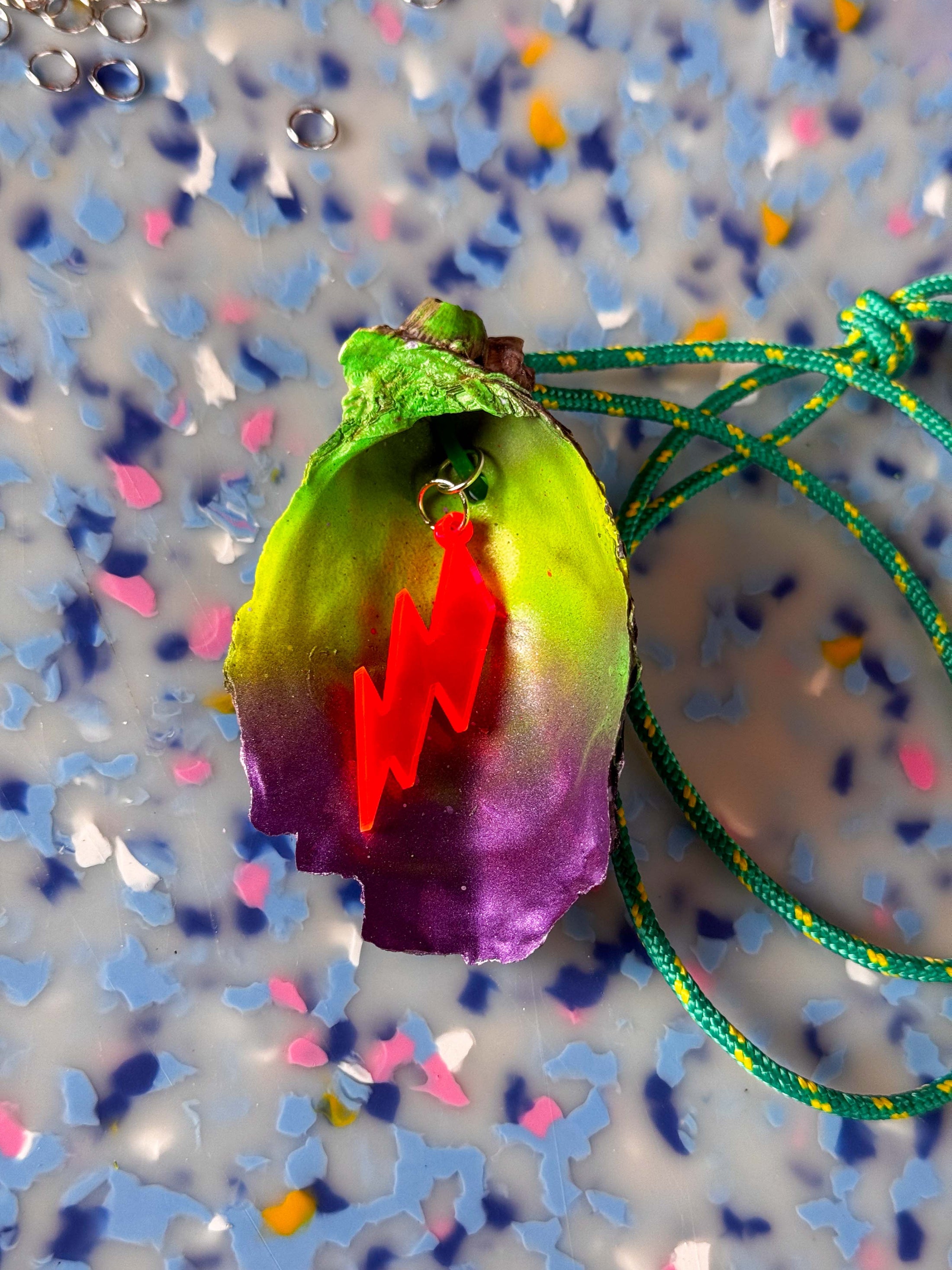 Jungle Shell Necklace - Lightning Bolt