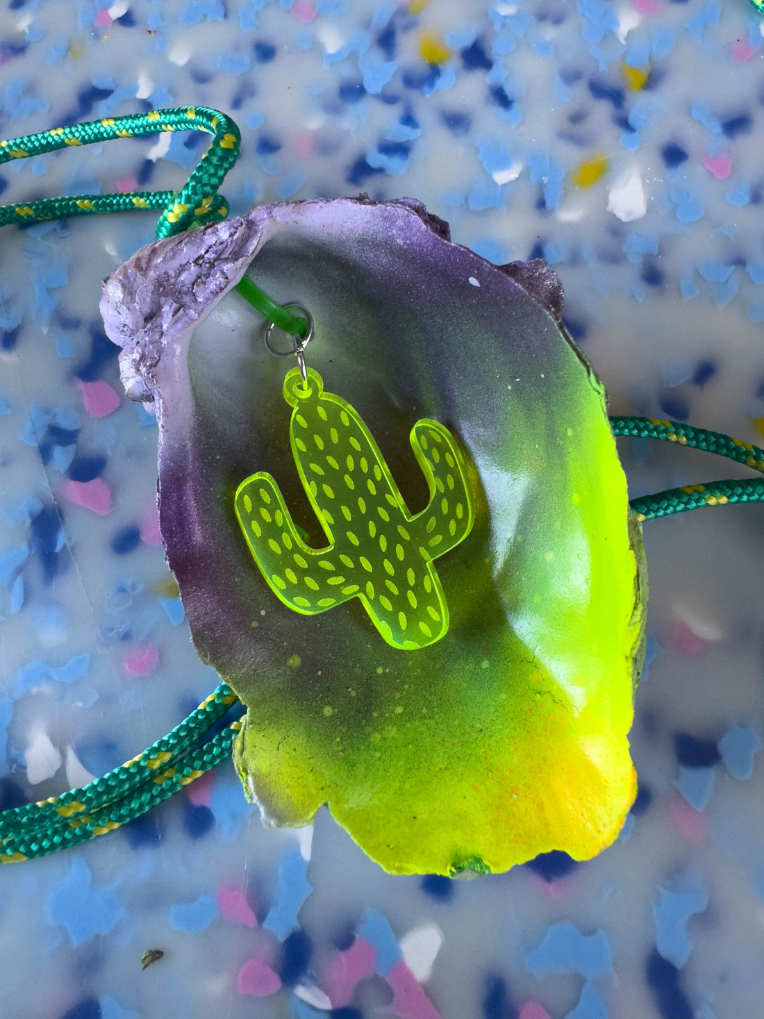 Jungle Shell Necklace - Cactus