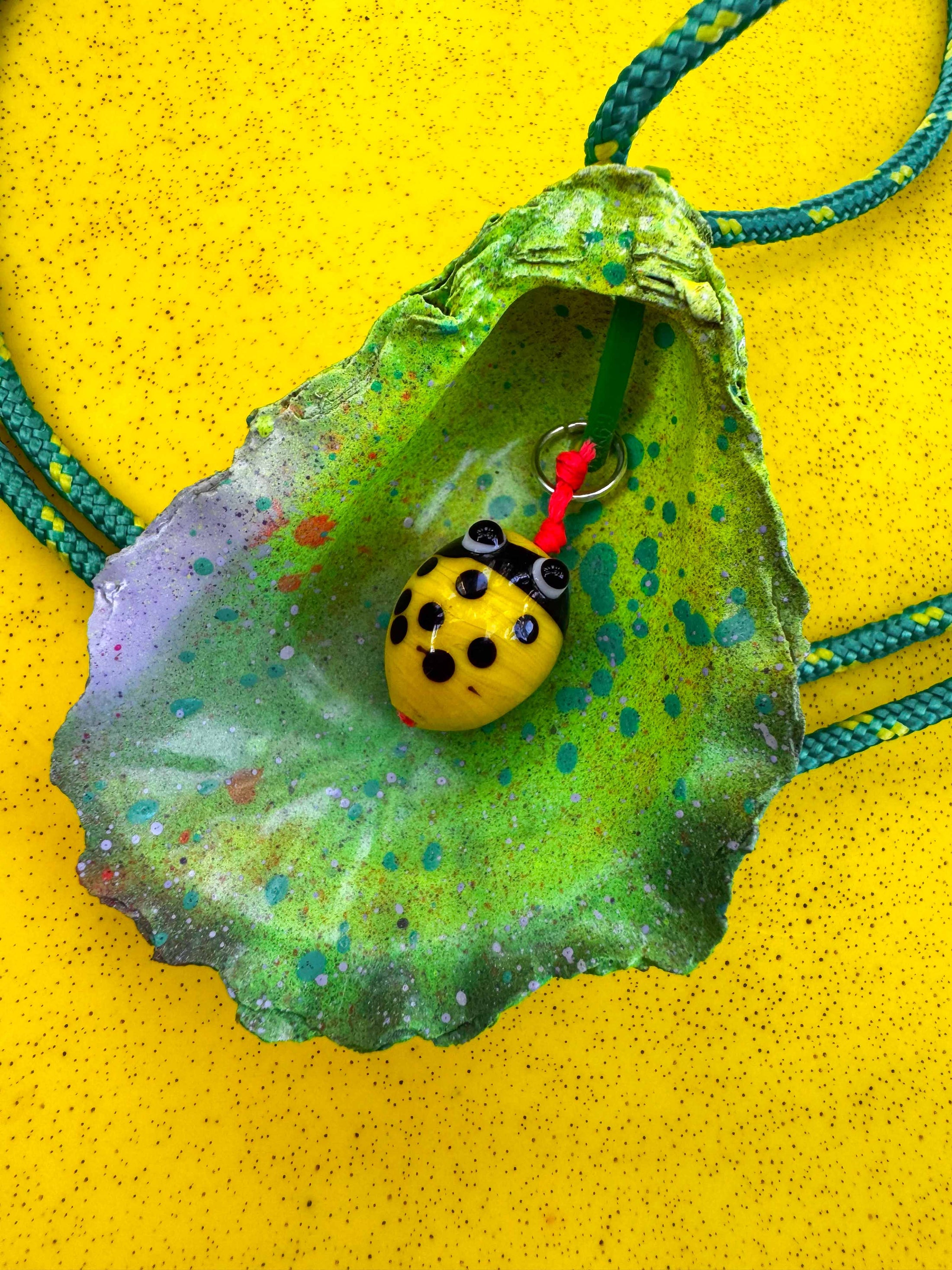 Jungle Shell Necklace - Yellow Bug