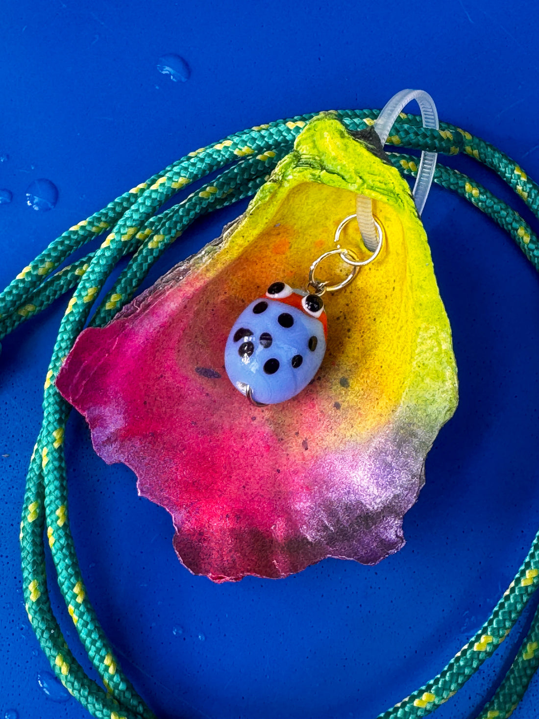 Jungle Shell Necklace - Blue Bug