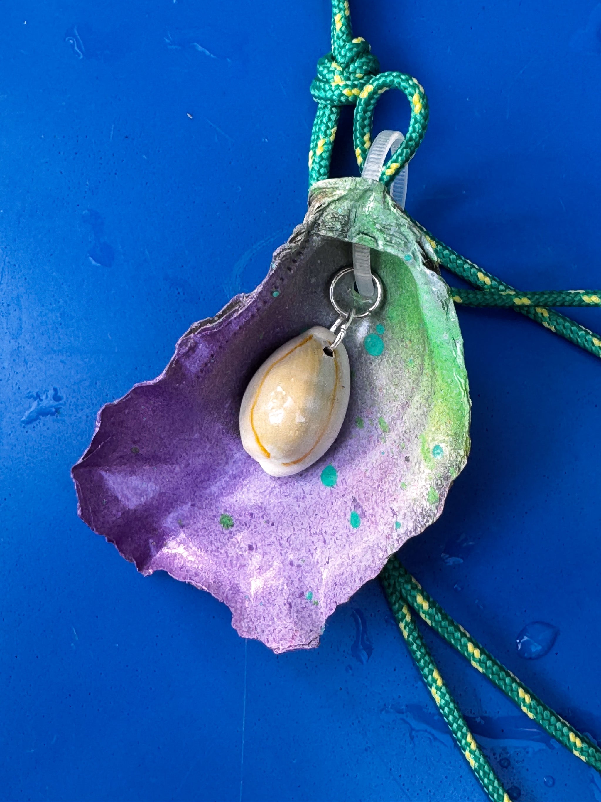 Jungle Shell Necklace - Cowrie
