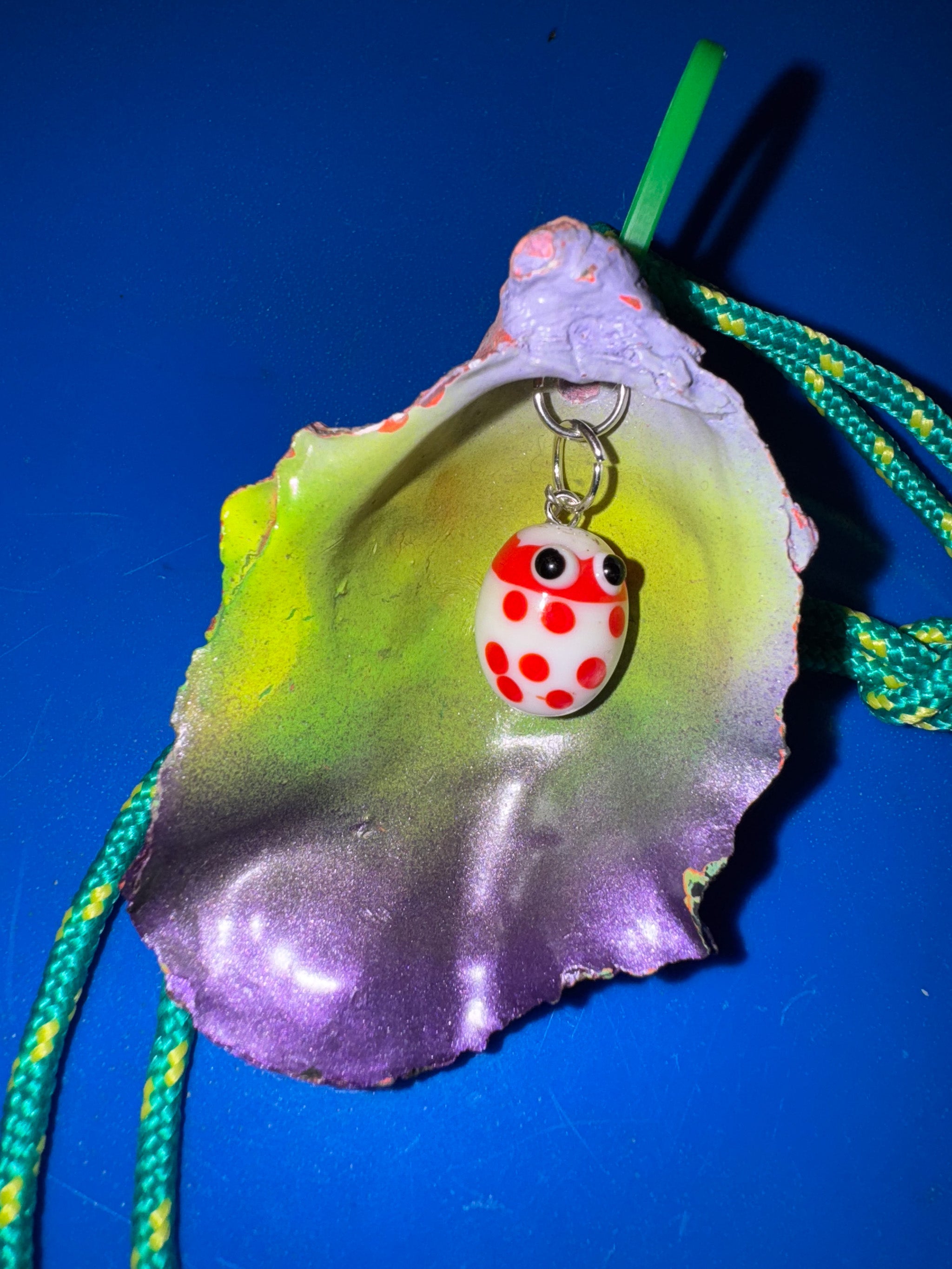 Jungle Shell Necklace - Red & White Bug